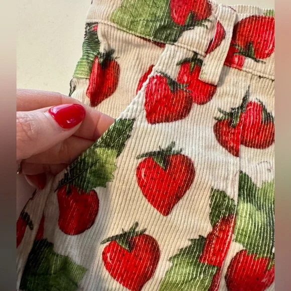 EUC! Kip & Co Girls Strawberry Corduroy Pants – Cute Retro Cottagecore, sz 8 🍓 - Picture 3 of 9